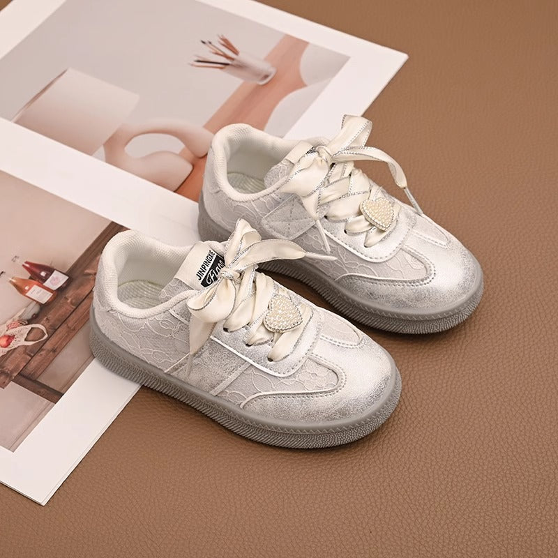 Heart Applique Embroidered Velcro Sneakers - Grey