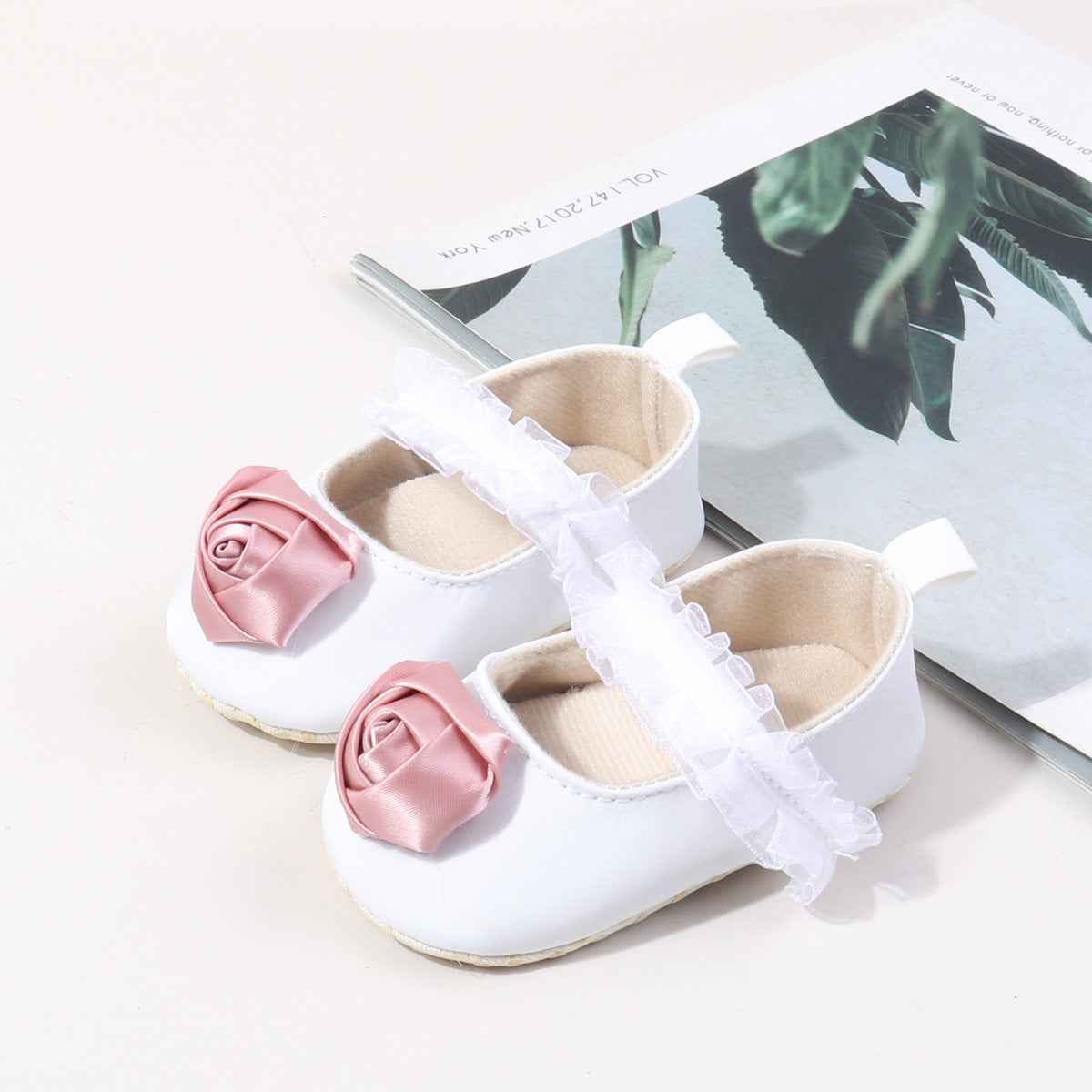 ROSE APPLIQUE BOOTIES - WHITE