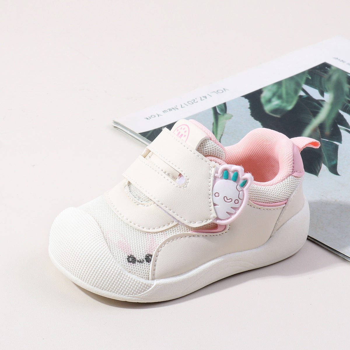 BUNNY RABBIT PRINT PREWALKER SHOES - LIGHT PINK