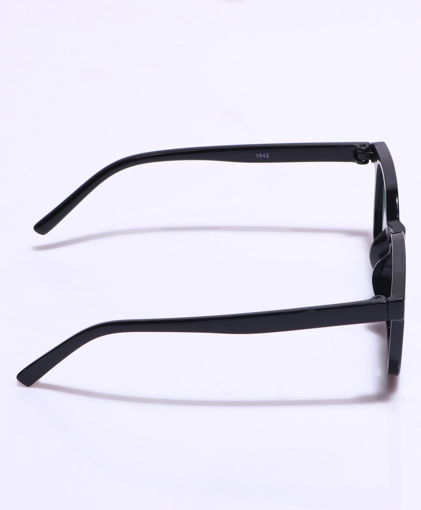 THE CLASSIC WAYFARERS