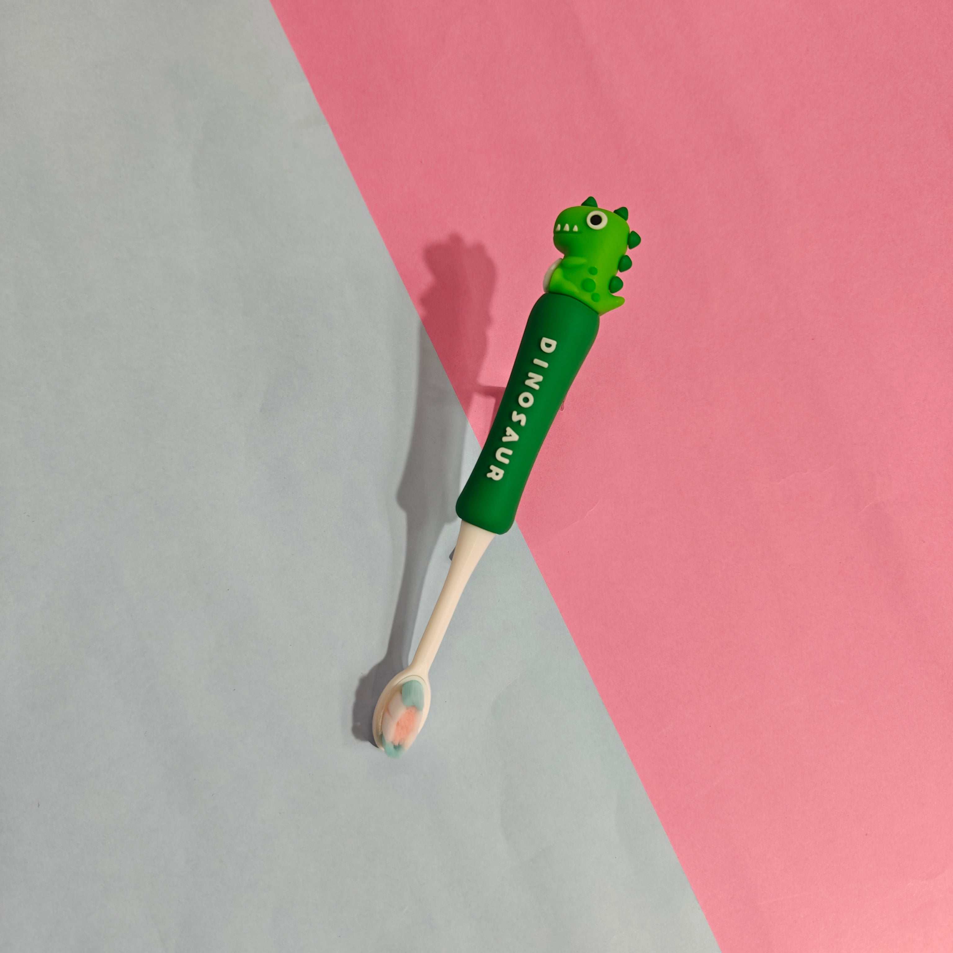 DINOSAUR TOOTH BRUSH