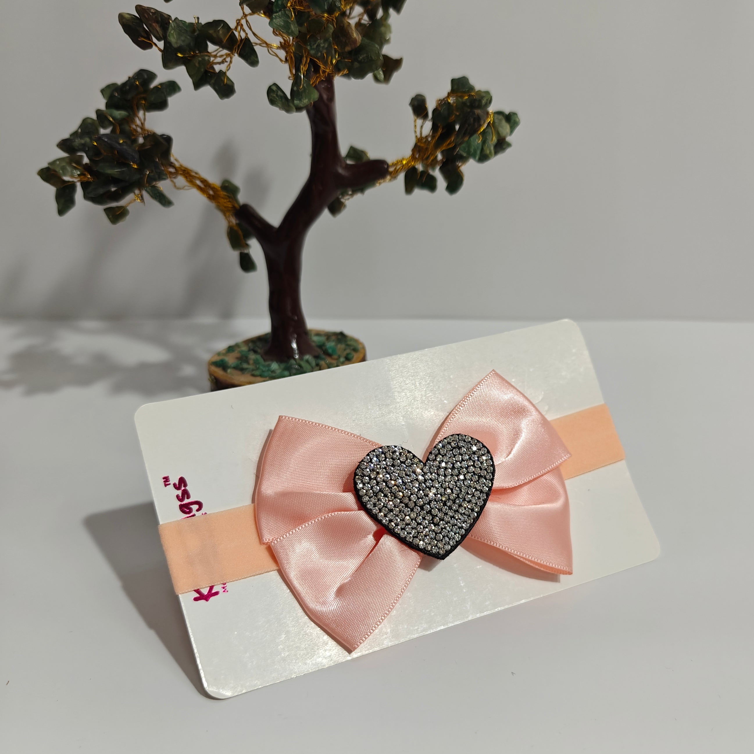 BEADED HEART & BOW HAIRBAND