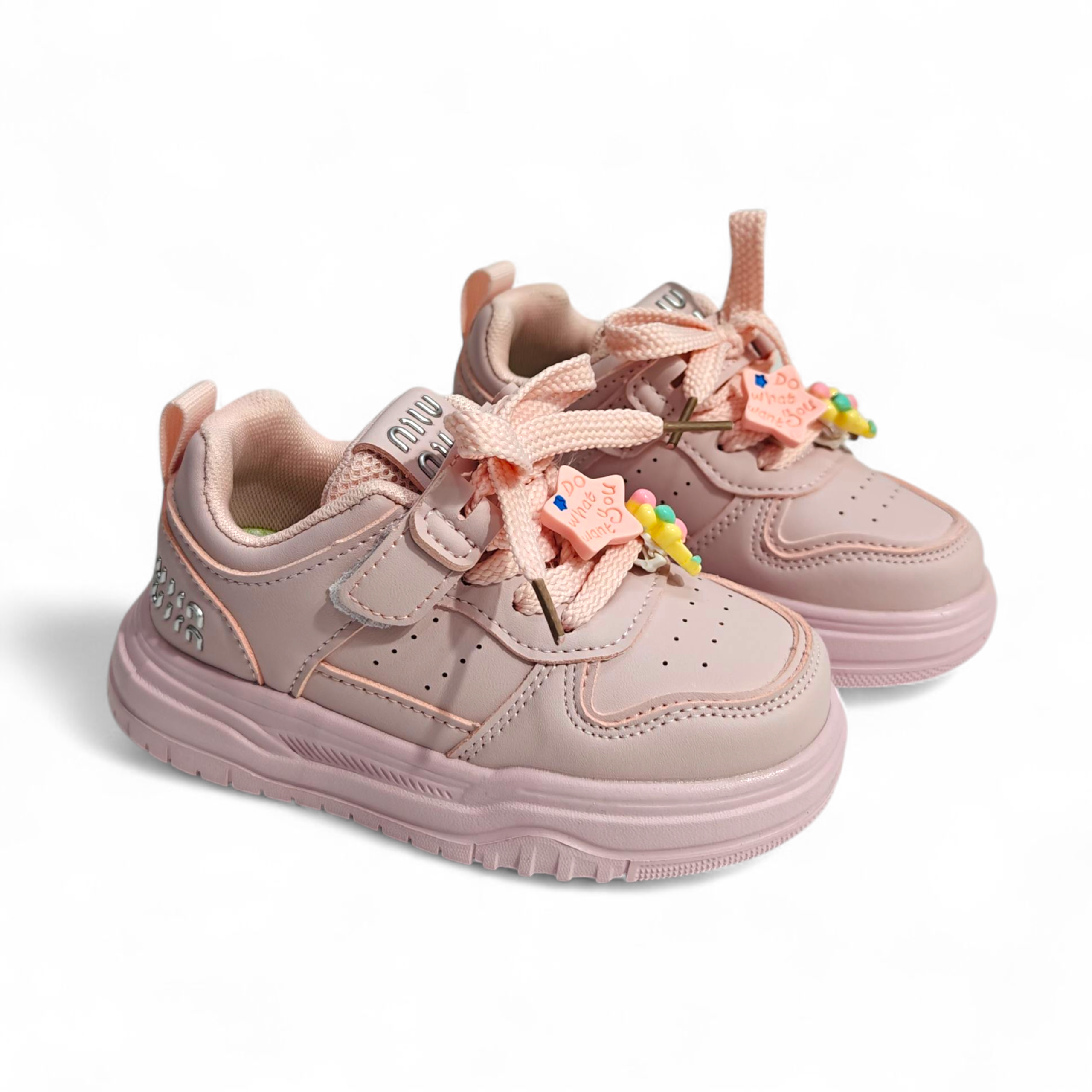 CHARM APPLIQUE VELCRO SNEAKERS - LIGHT PINK
