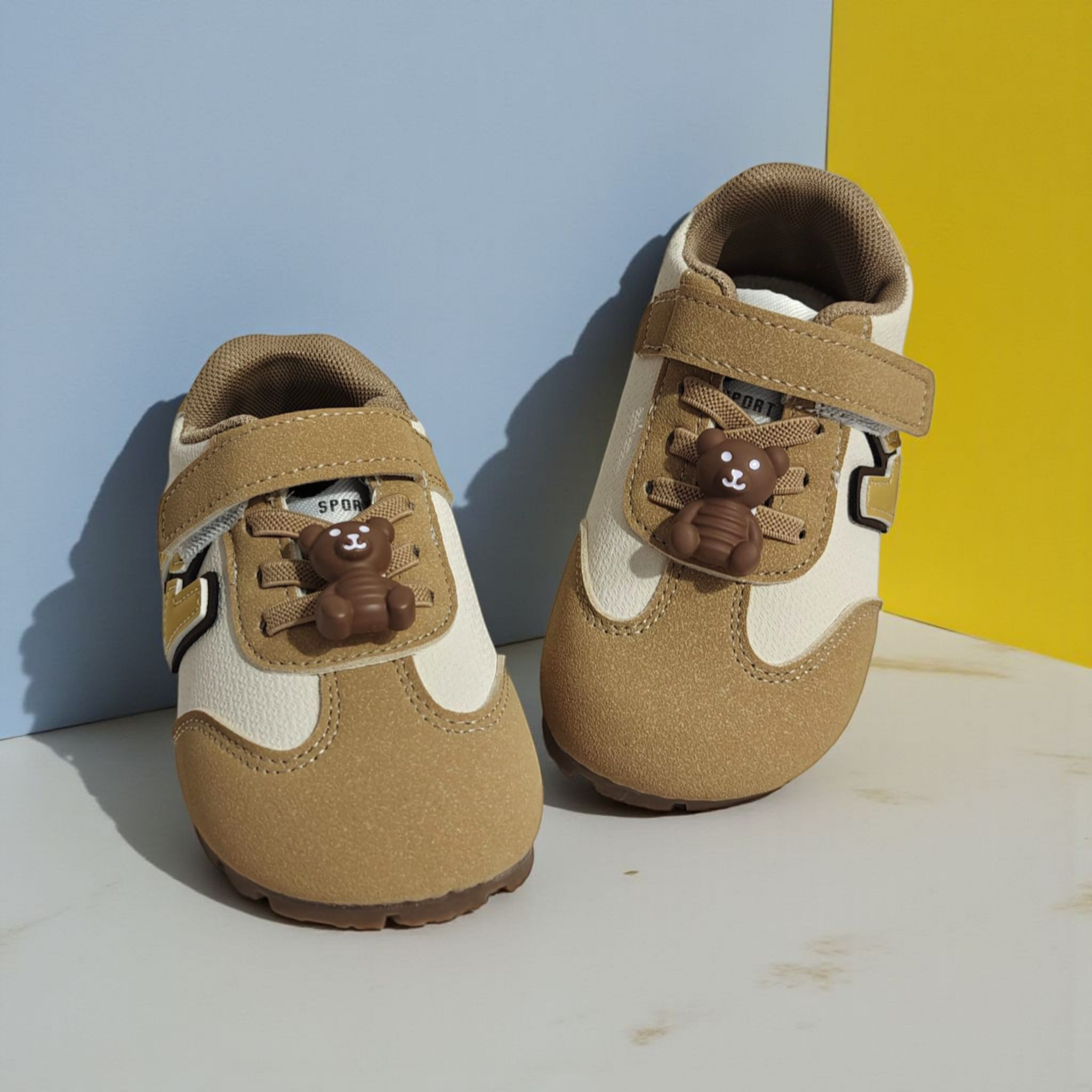 BEAR CHARM APPLIQUE SHOES - KHAKI