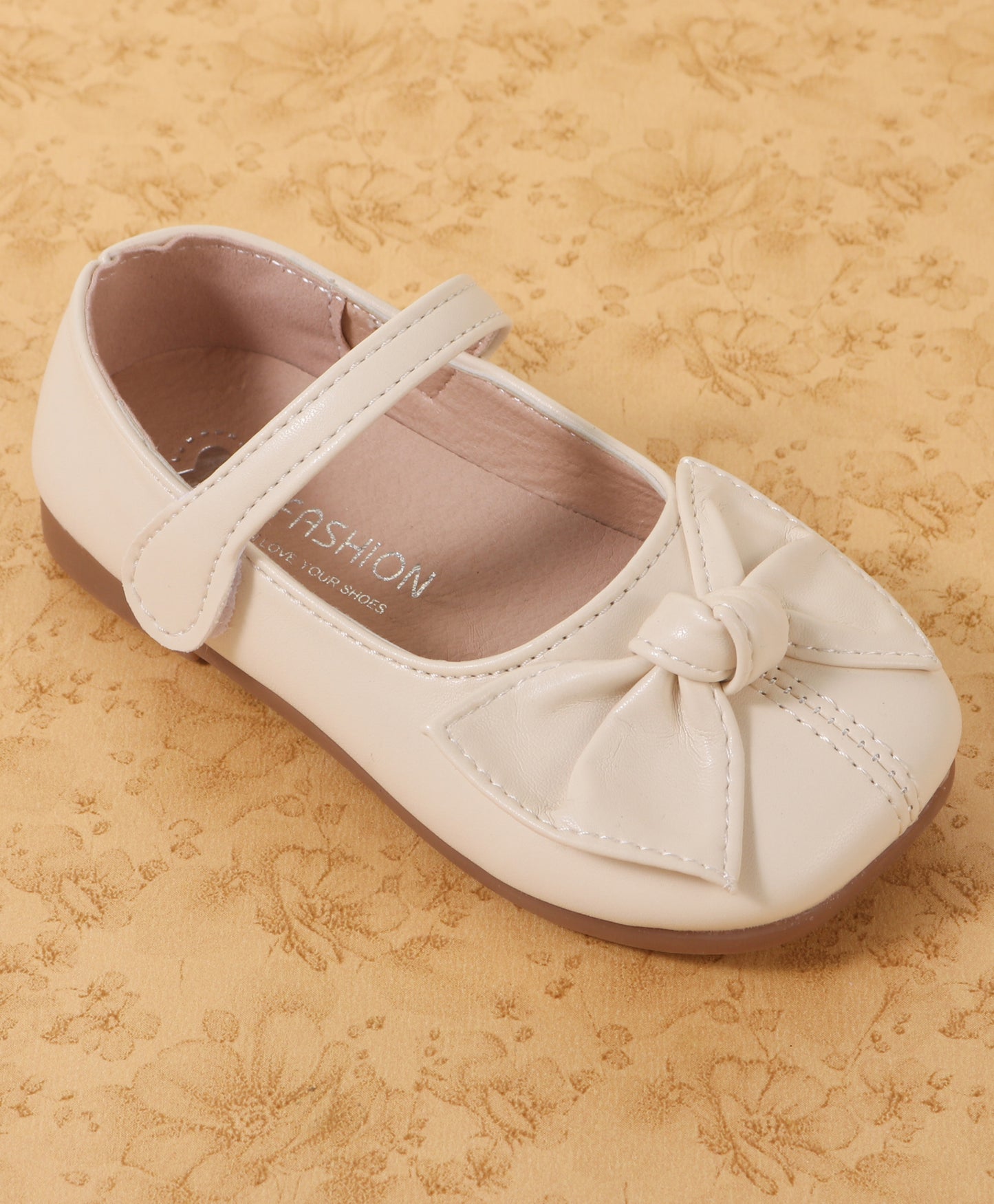 SOLID BOW APPLIQUE MARY JANE - WHITE