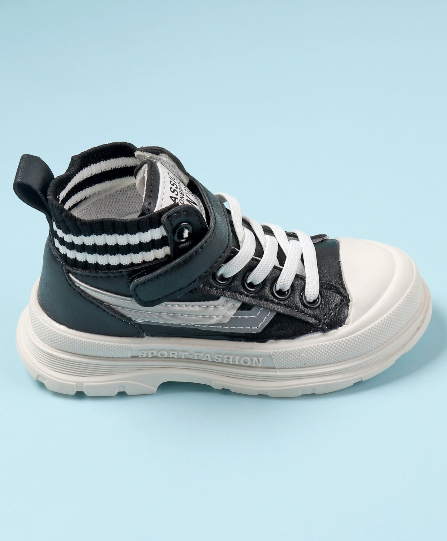 SIDE PATCH LACE DESIGN HIGH TOP SNEAKERS - BLACK