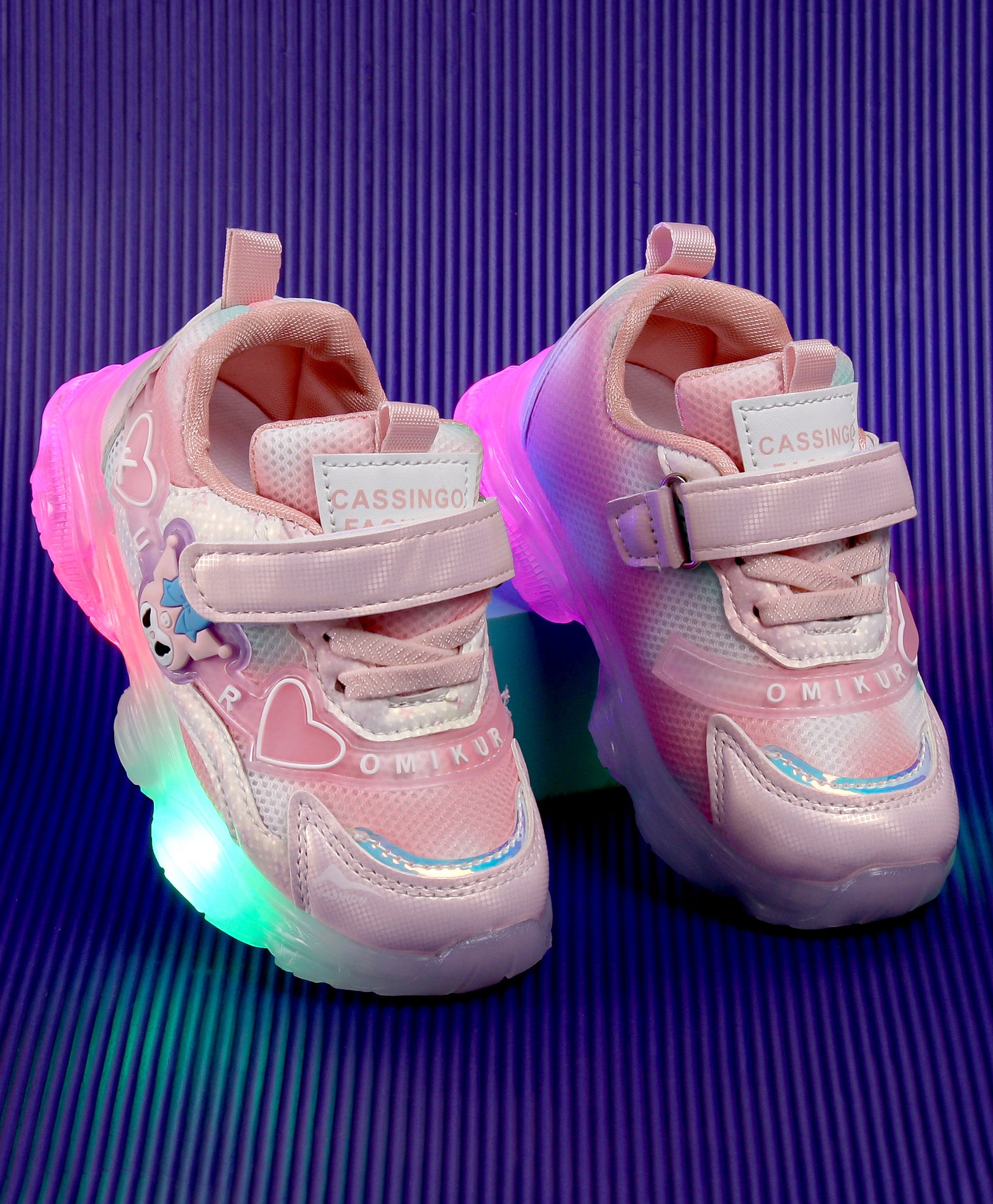 CARTOON APPLIQUE LED SHOES PINK1