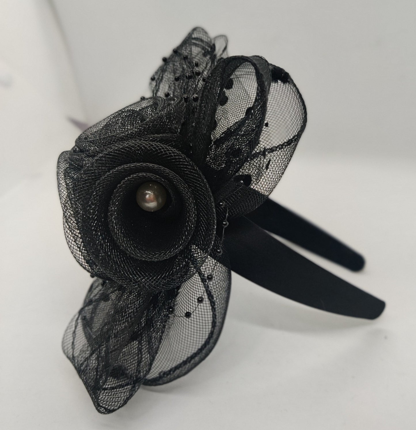 ROSE APPLIQUE PEARL HAT HAIRBAND