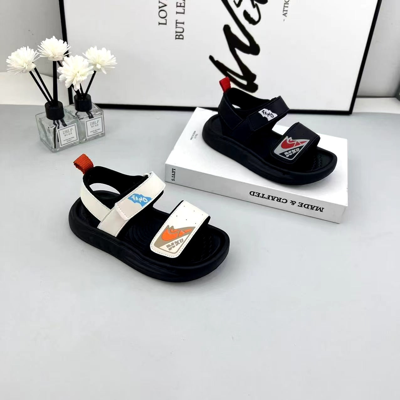 PATCH DETAIL VELCRO CLOSURE SANDAL - WHITE