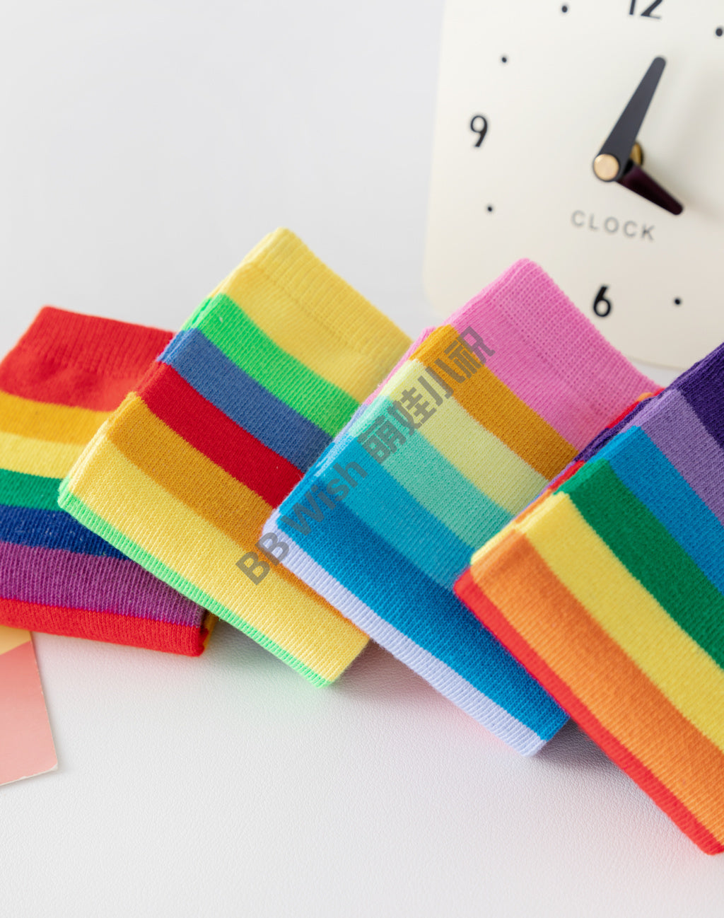 STRIPES DETAILED KNEE LENGTH SOCKS