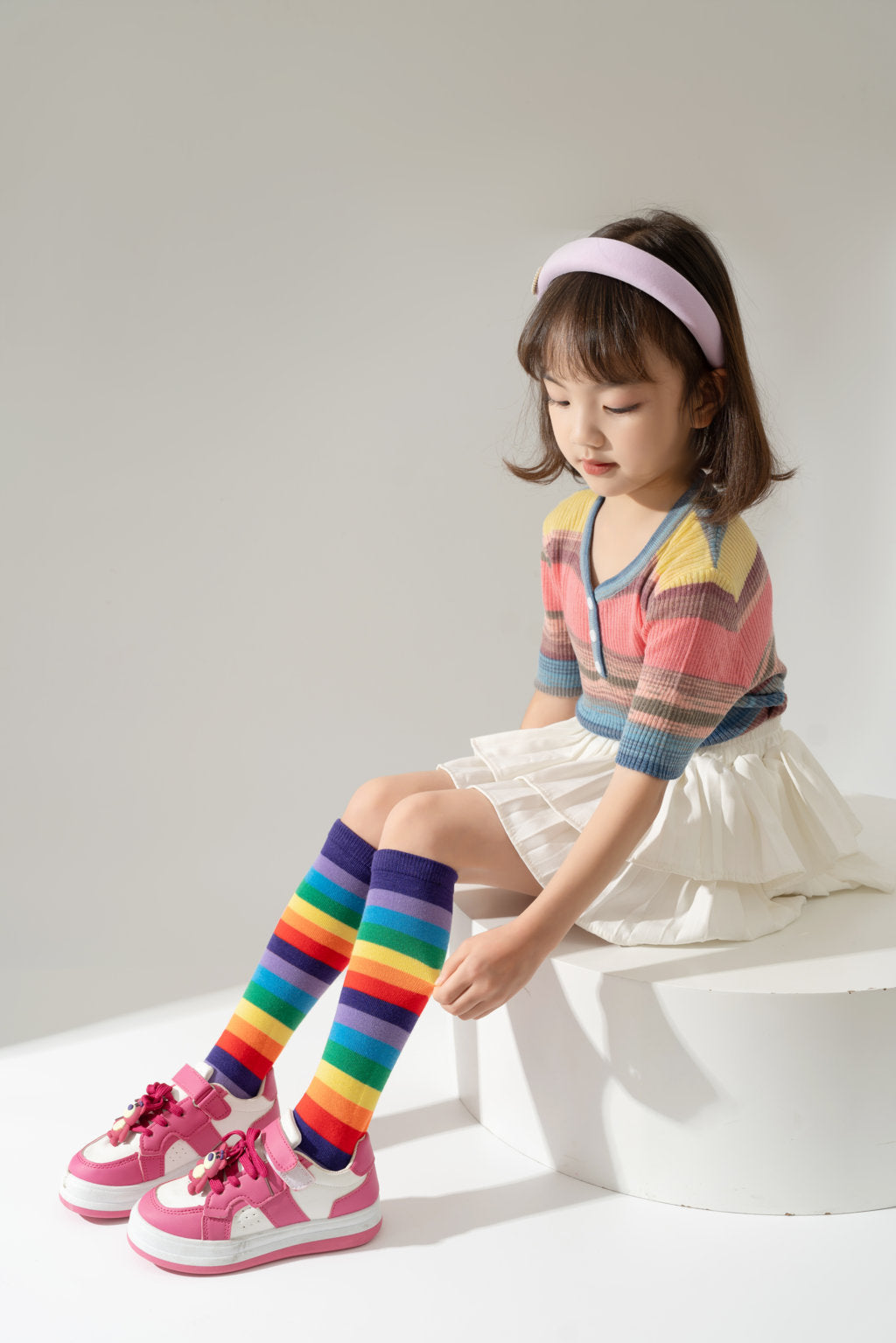 STRIPES DETAILED KNEE LENGTH SOCKS