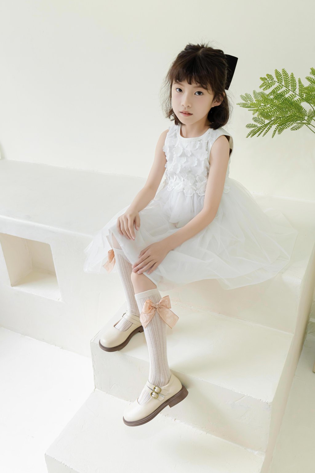 BOW APPLIQUE KNEE LENGTH SOCKS