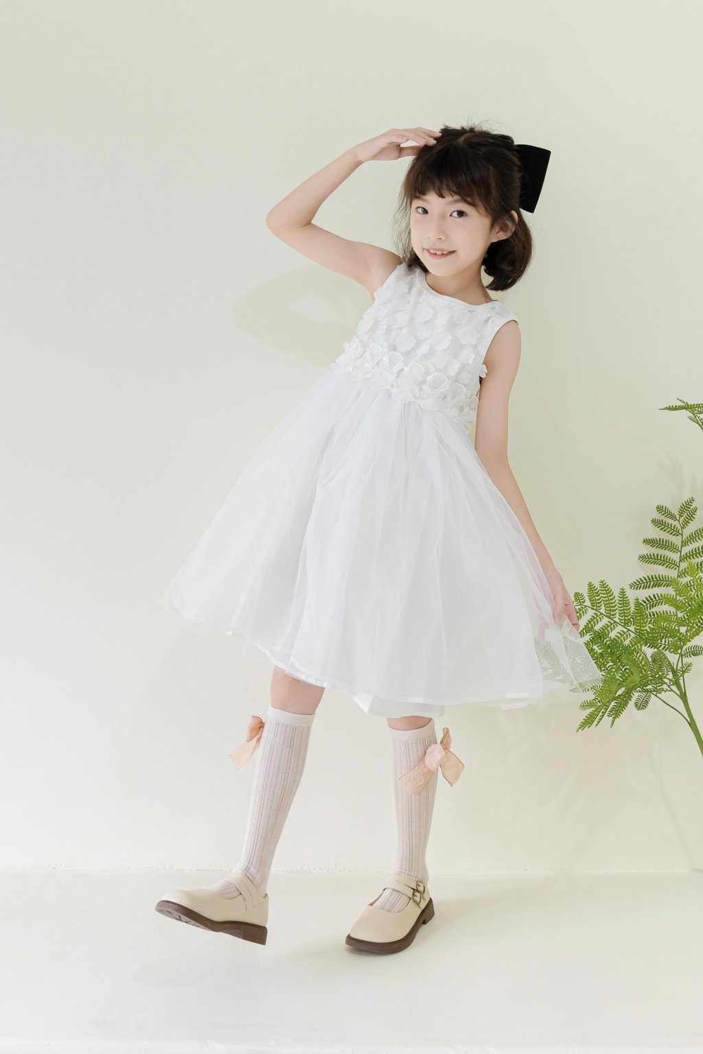 BOW APPLIQUE KNEE LENGTH SOCKS