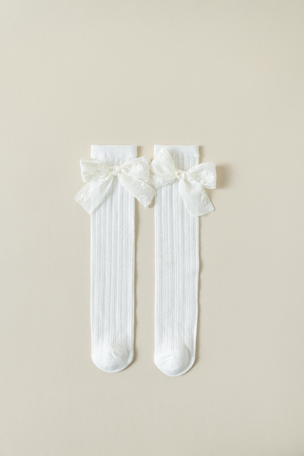 BOW APPLIQUE KNEE LENGTH SOCKS