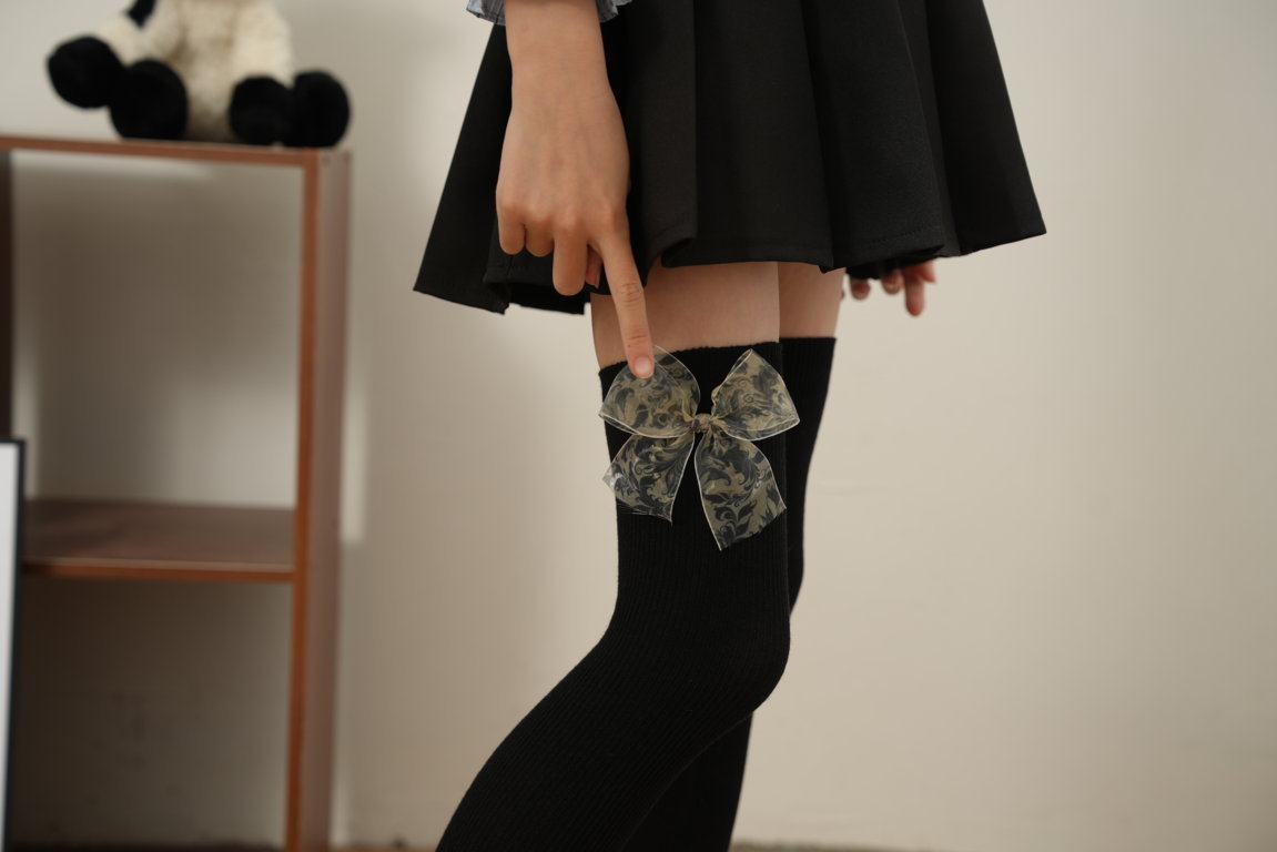 PRINTED BOW APPLIQUE KNEE LENGTH OPEN TOE SOCKS