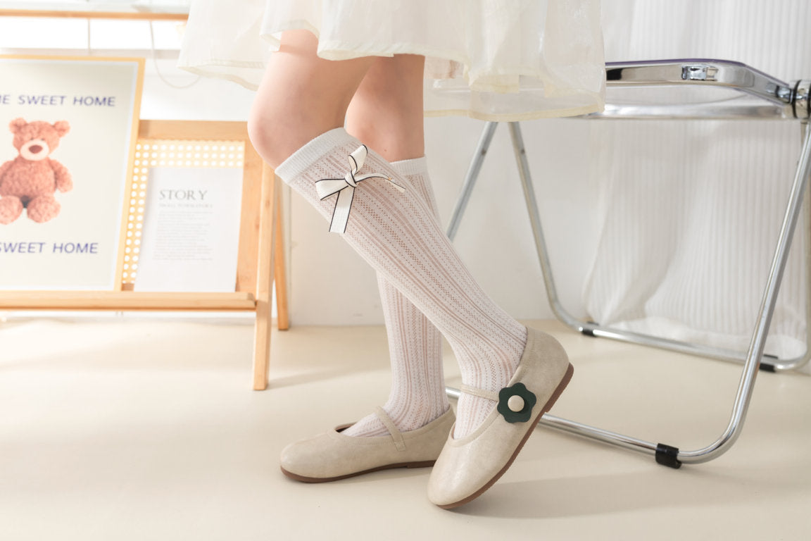 SOLID BOW KNEE LENGTH SOCKS