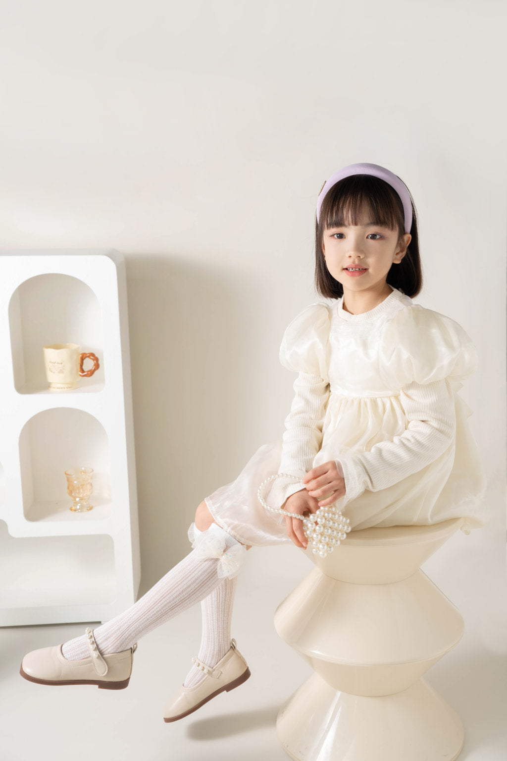 SEQUINED BOW APPLIQUE KNEE LENGTH SOCKS