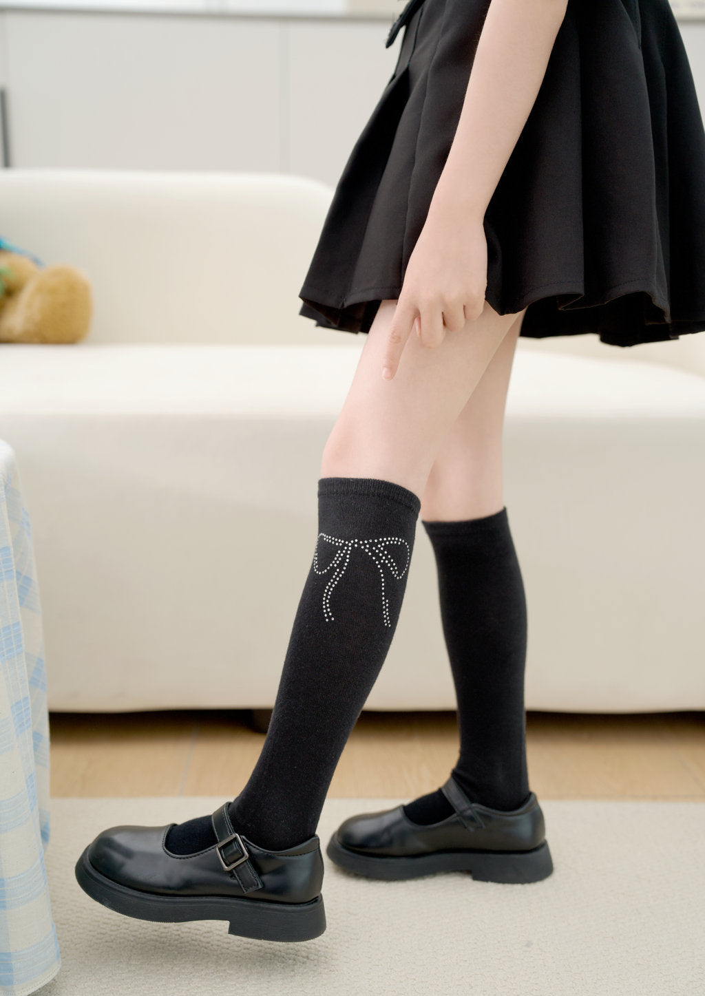 BEADED BOW DESIGN KNEE LENGTH SOCKS