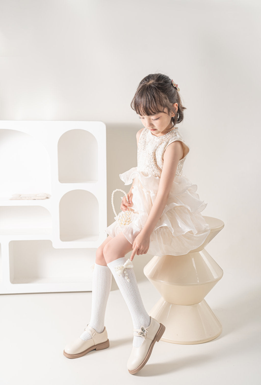 BOW & PEARL APPLIQUE KNEE LENGTH SOCKS