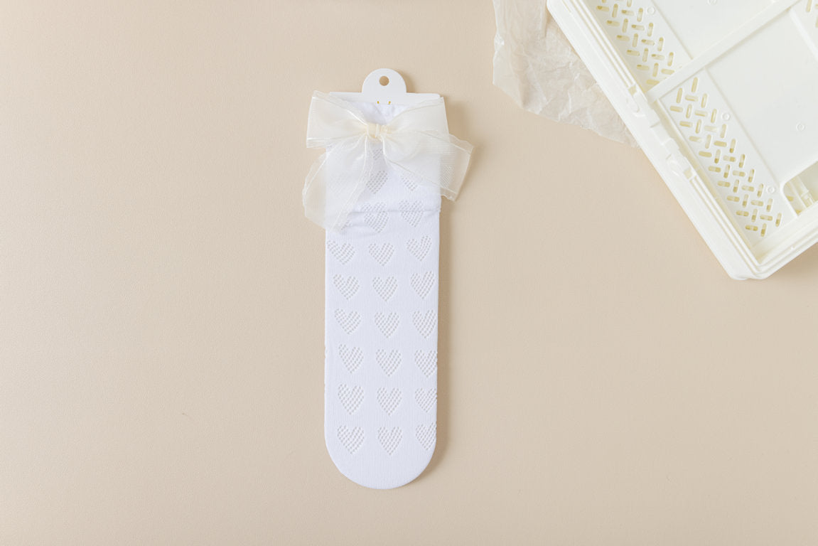 HEART TEXTURED BOW APPLIQUE KNEE LENGTH SOCKS