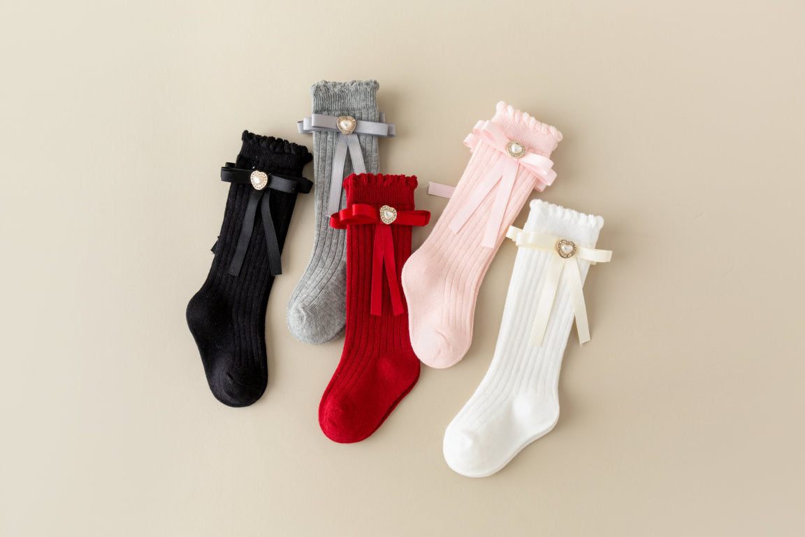 HEART & KNOT APPLIQUE KNEE LENGTH SOCKS
