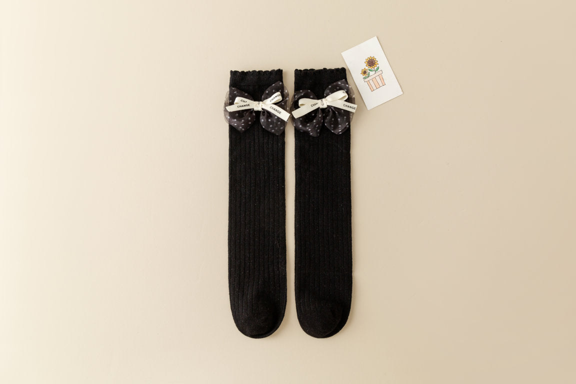 POLKA DOTTED BOW APPLIQUE KNEE LENGTH SOCKS