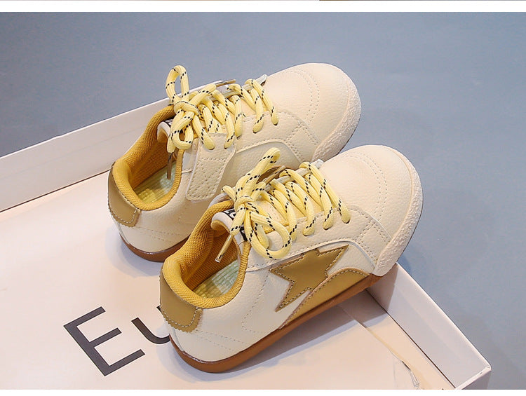 STAR PATCH SNEAKERS - WHITE & GOLD