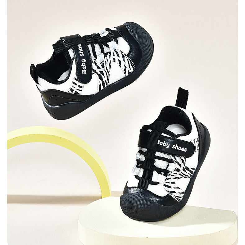 ZEBRA PRINTED PREWALKER SHOES - BLACK