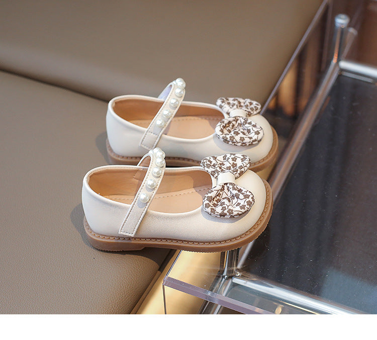 PRINTED BOW APPLIQUE MARY JANE - WHITE