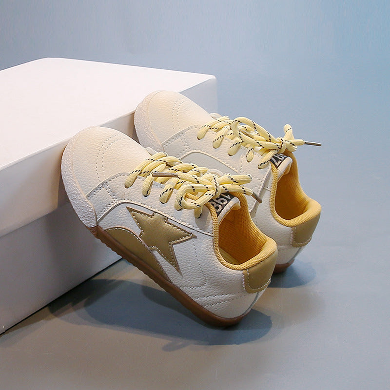 STAR PATCH SNEAKERS - WHITE & GOLD