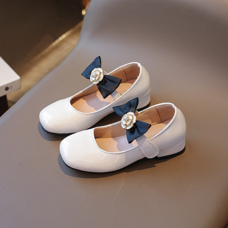 Solid Color Bow Applique Detailed Mary Jane - White