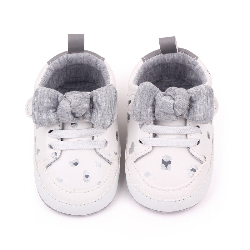 BOW APPLIQUE SHOE STYLE BOOTIES - WHITE & GREY