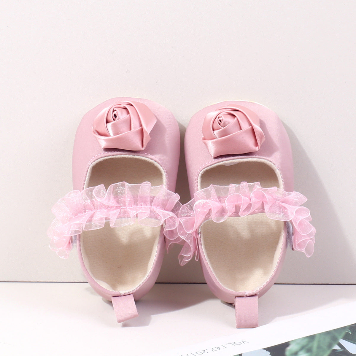 ROSE APPLIQUE BOOTIES - PINK