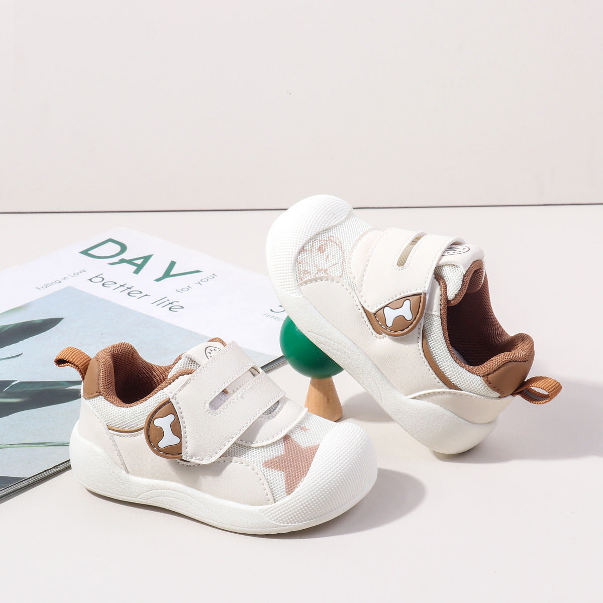 PUPPY PRINT PREWALKER SHOES - BROWN