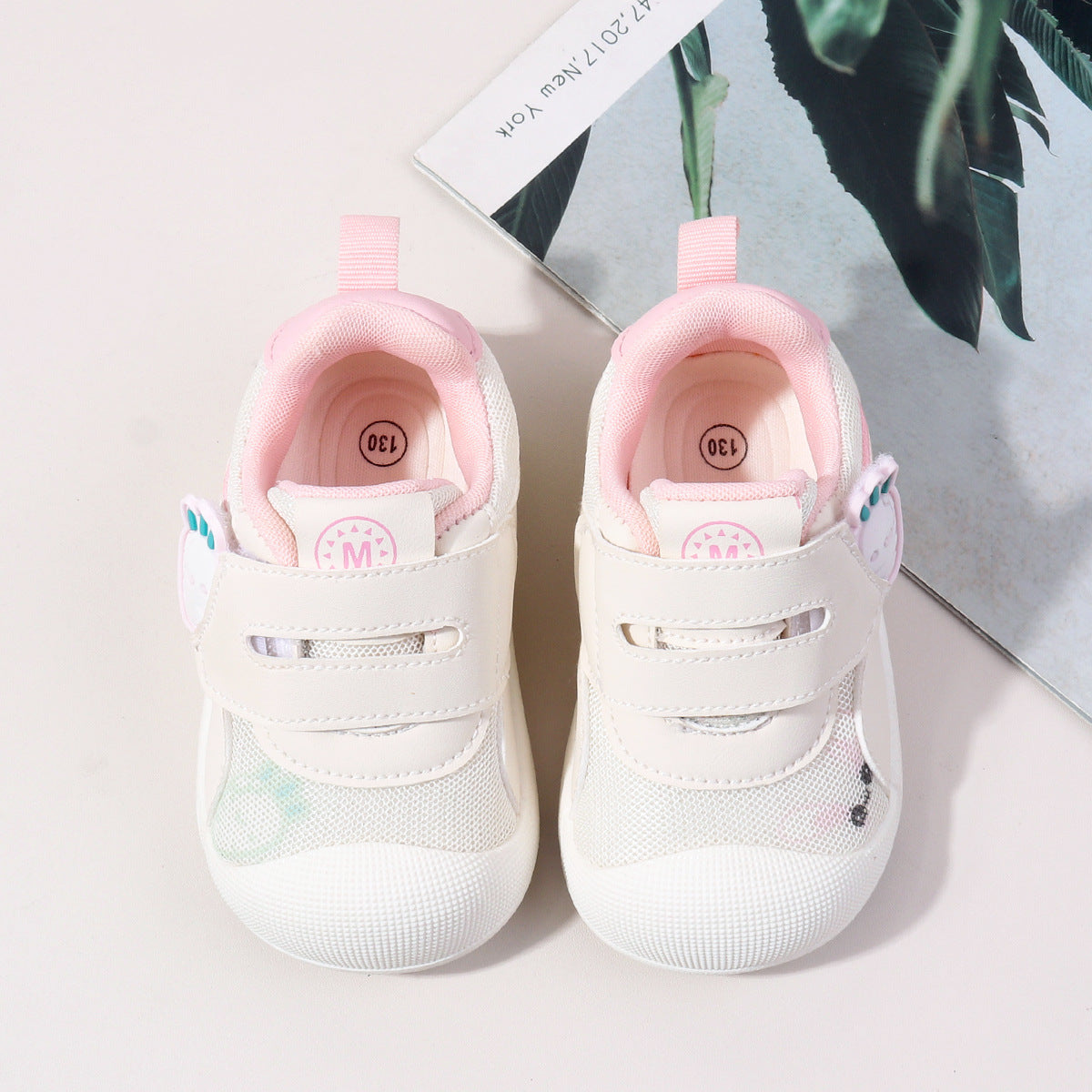 BUNNY RABBIT PRINT PREWALKER SHOES - LIGHT PINK