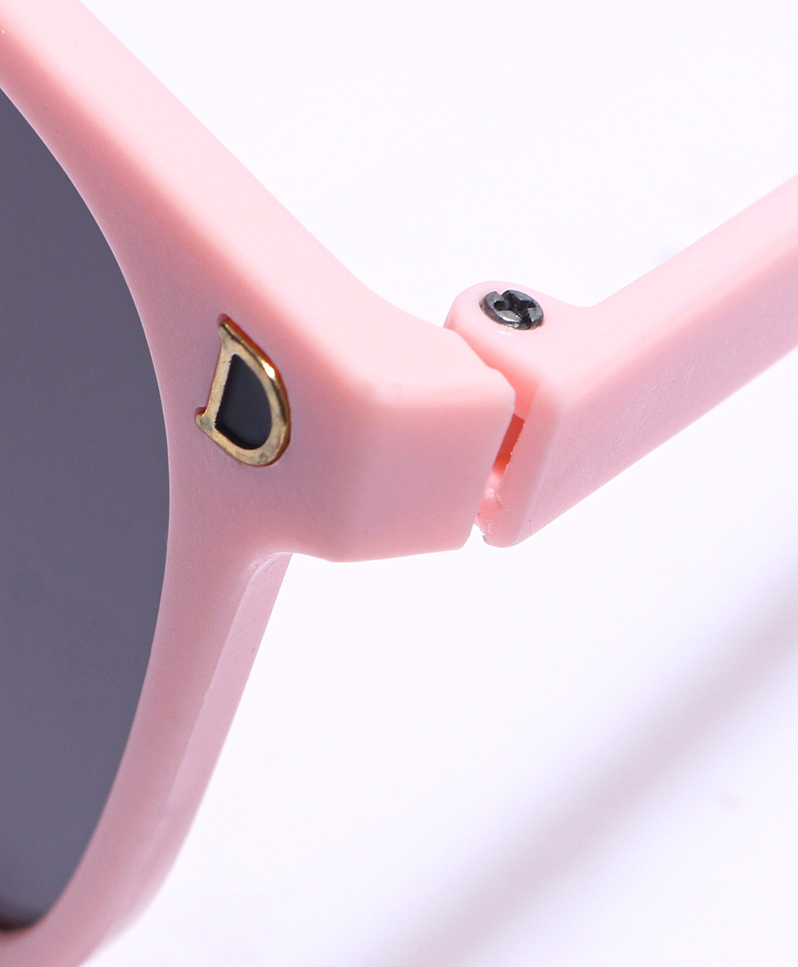 D PATCH SUNGLASSES