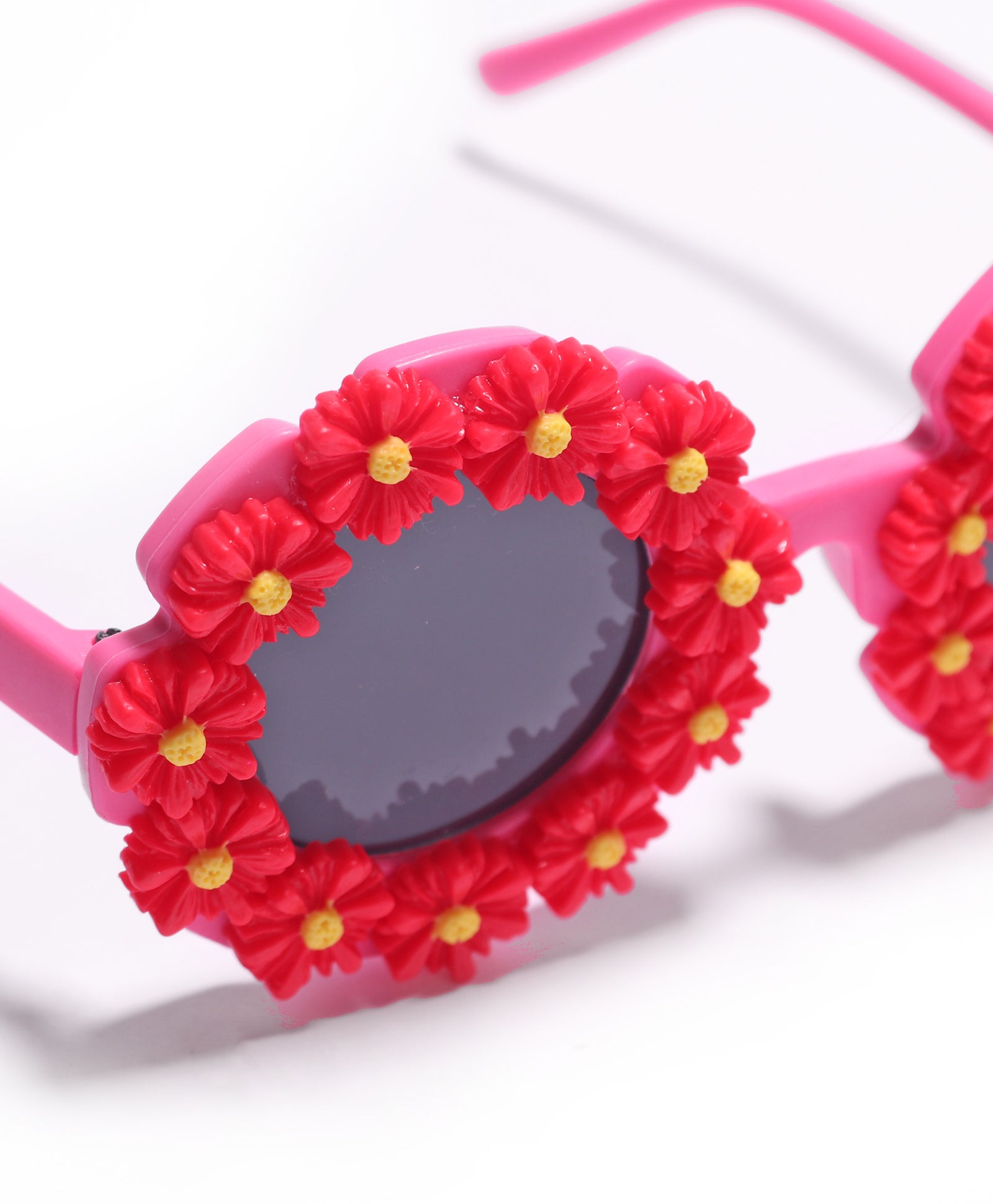 SUNFLOWER APPLIQUE SUNGLASSES - RED