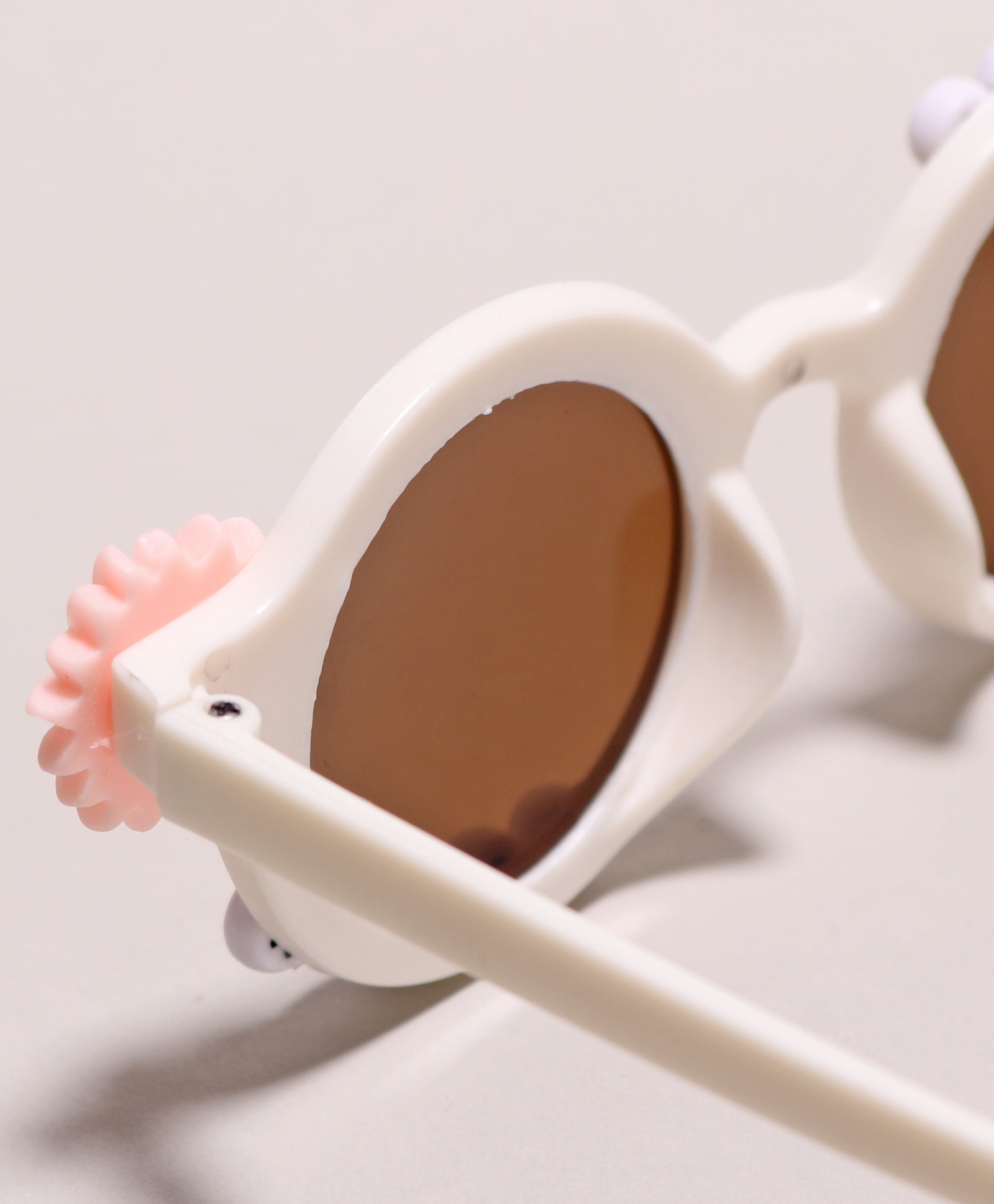 HAPPY BUNNY & FLOWER APPLIQUE ROUND SUNGLASSES - WHITE