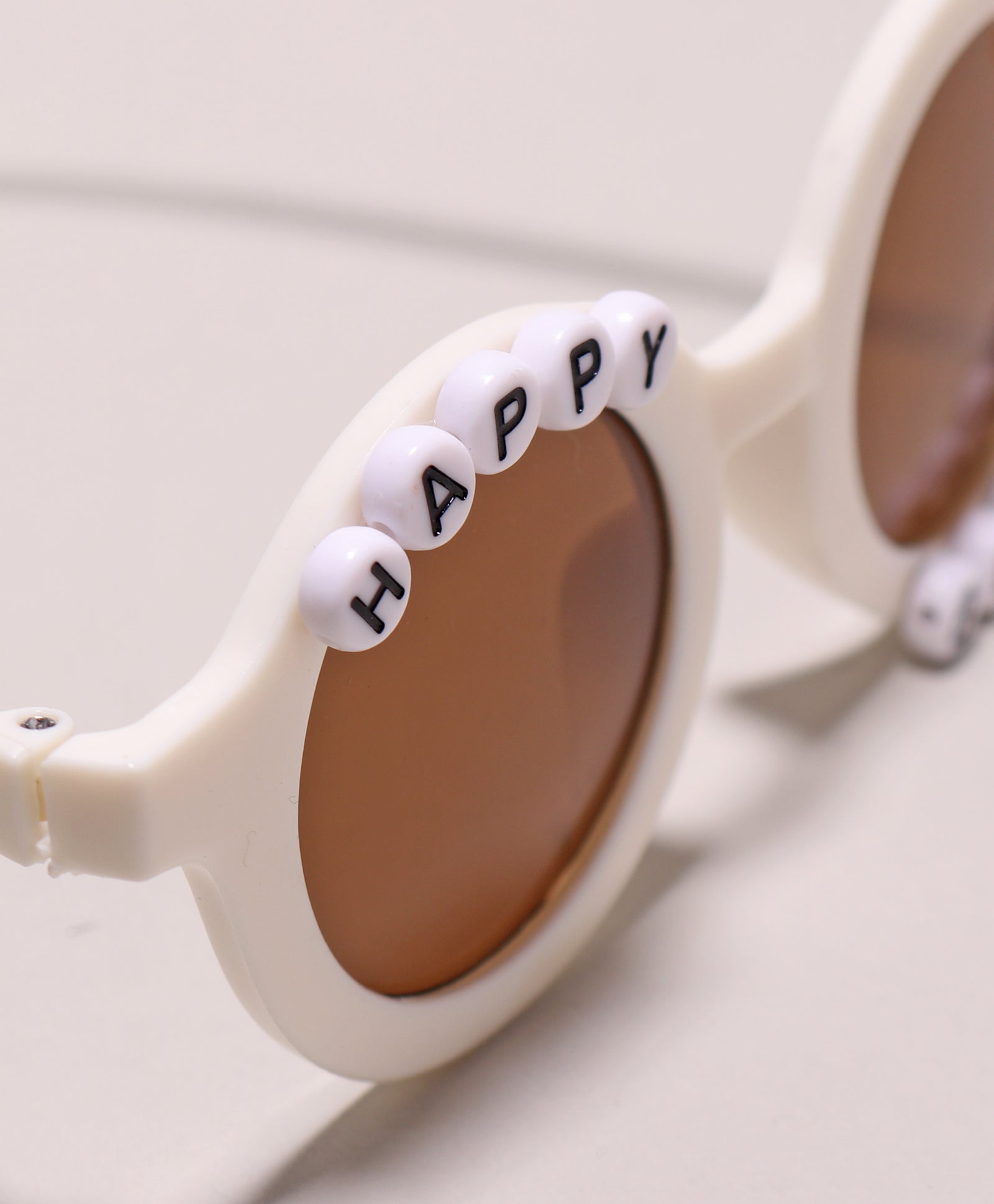 HAPPY BUNNY & FLOWER APPLIQUE ROUND SUNGLASSES - WHITE