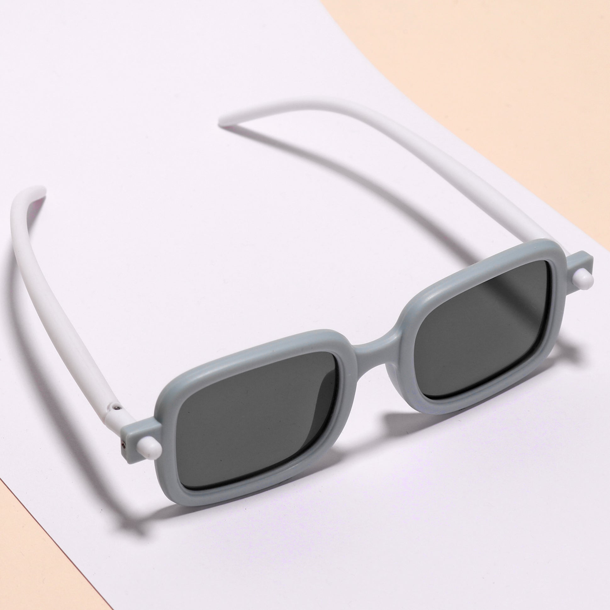 SOLID SUQARE SHAPE SUNGLASSES - GREY