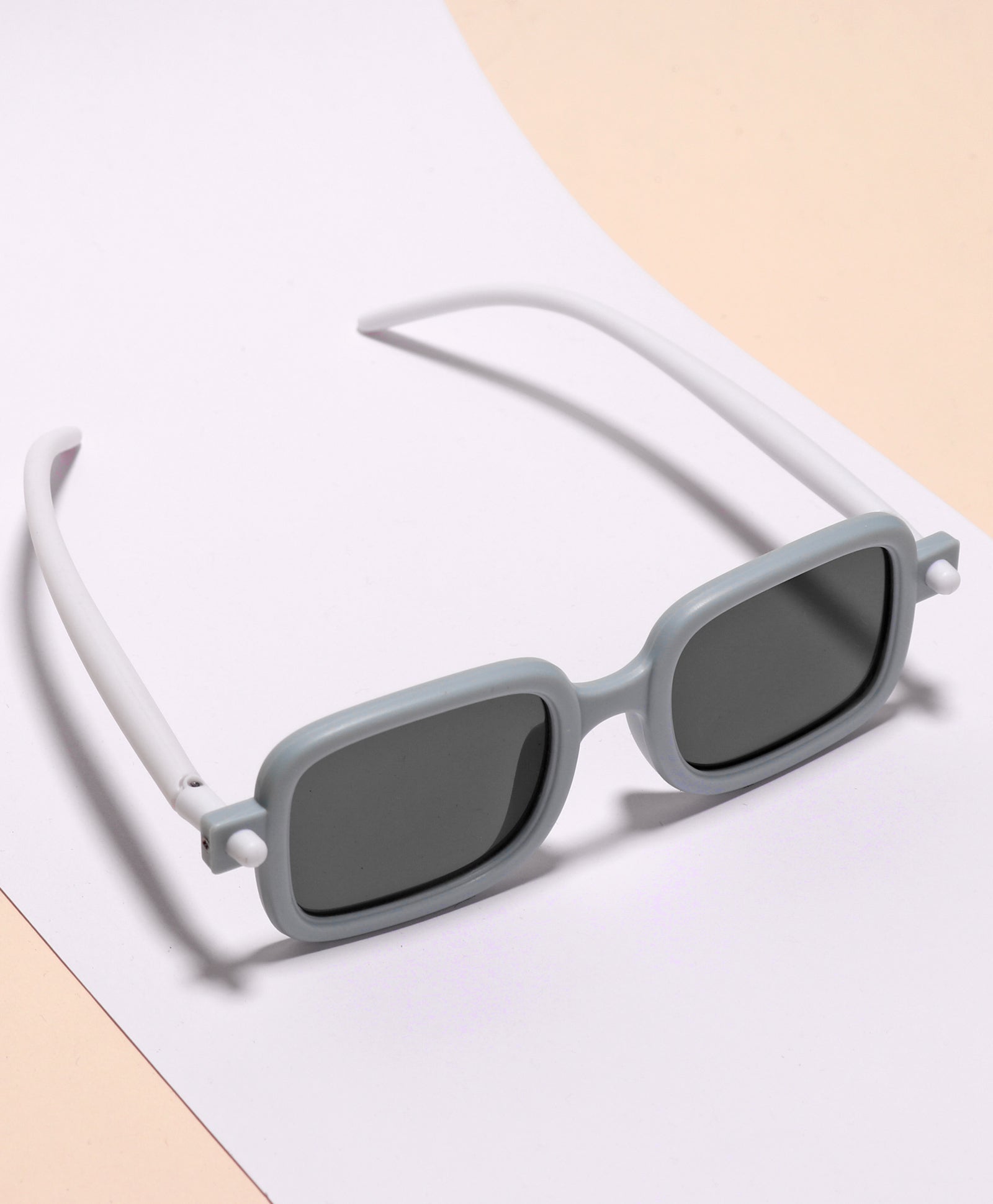 SOLID SUQARE SHAPE SUNGLASSES - GREY