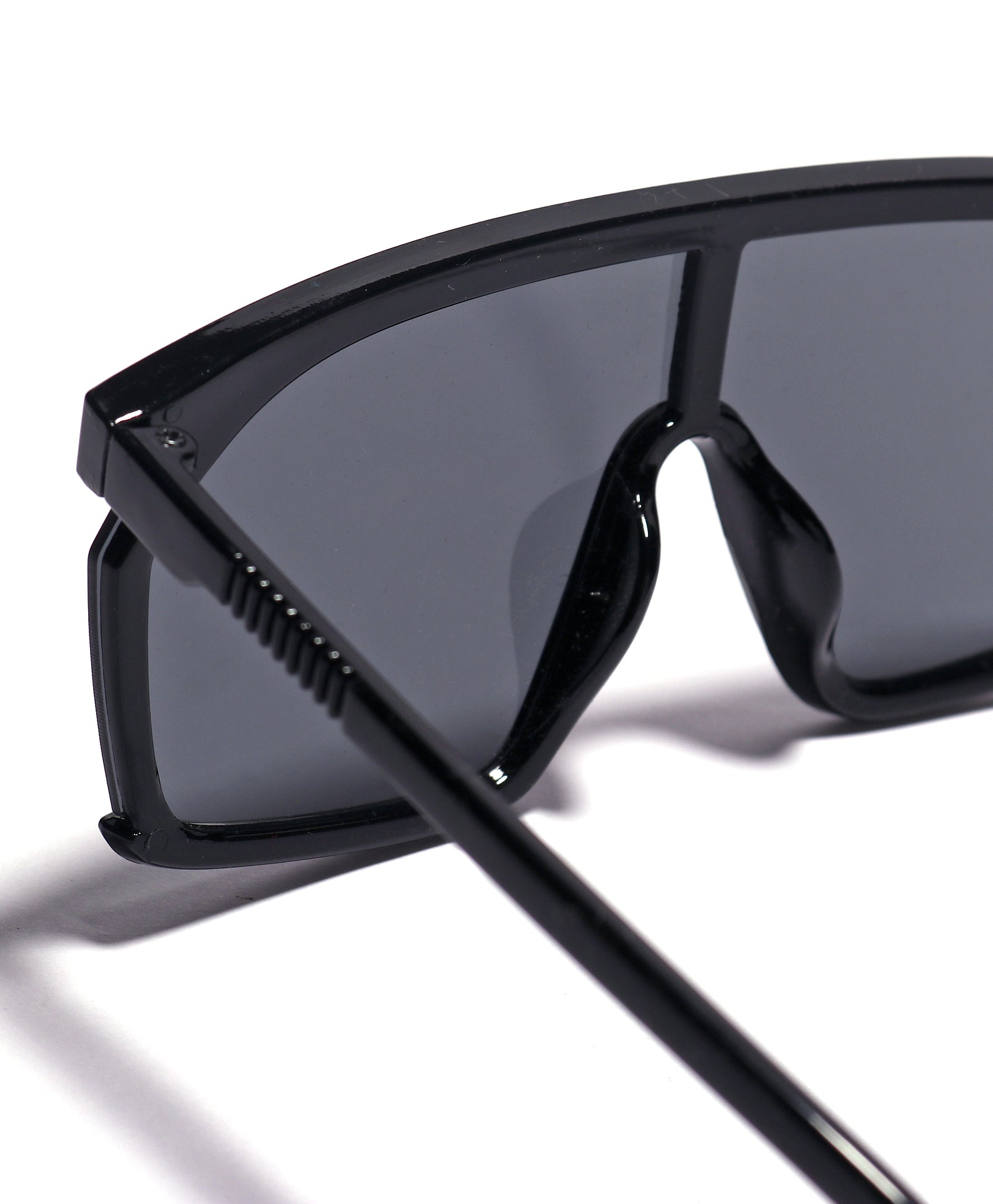 SPORTS SUNGLASSES - BLACK