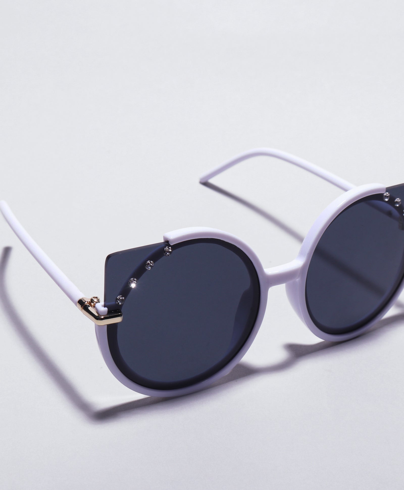 BEADS EMBELLISHED SUNGLASSES - WHITE