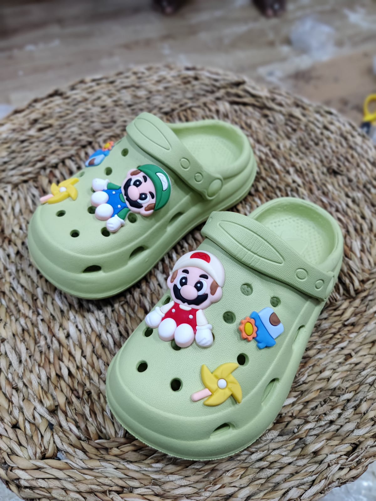 MARIO CROCS - GREEN