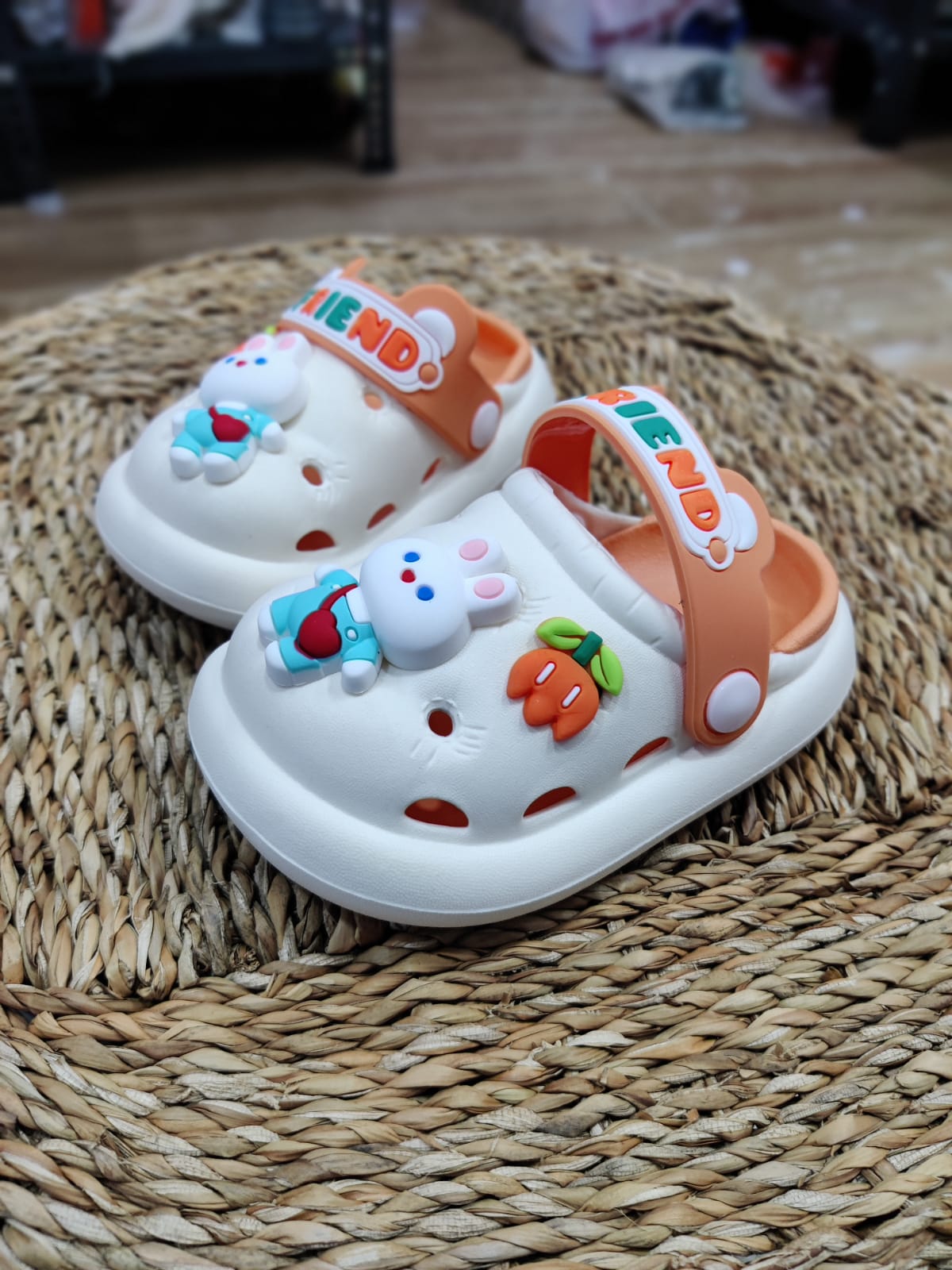 BUNNY CARROT CLOGS - WHITE & ORANGE