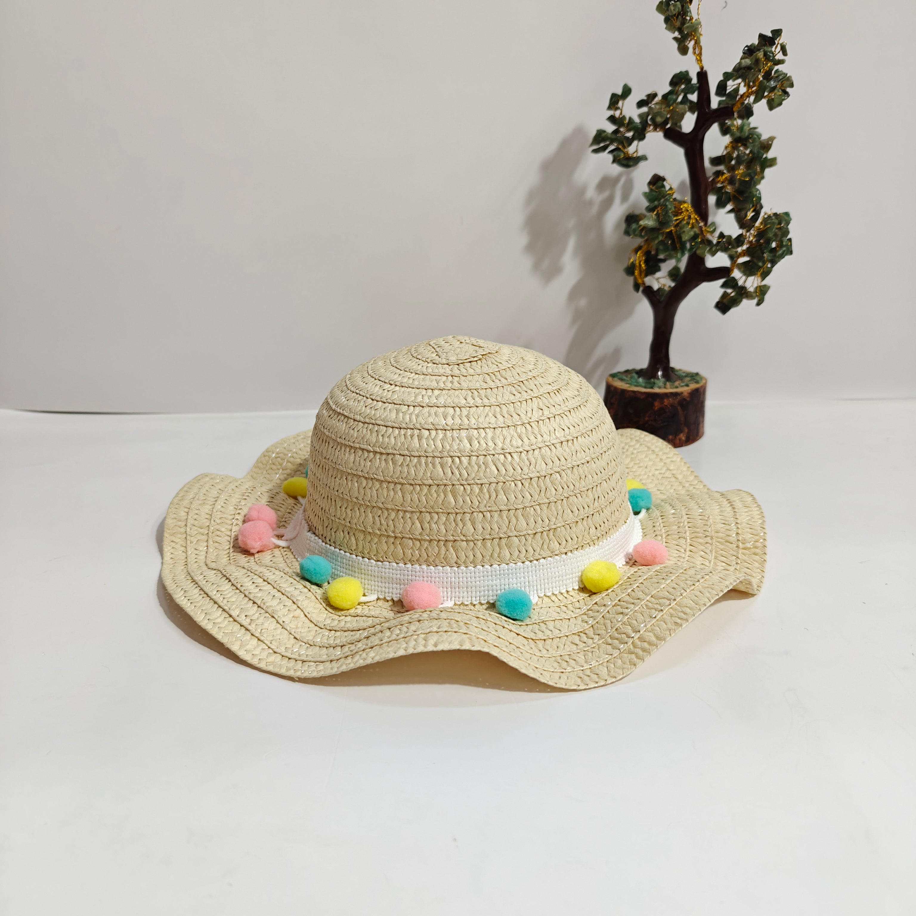 POM-POM HAT