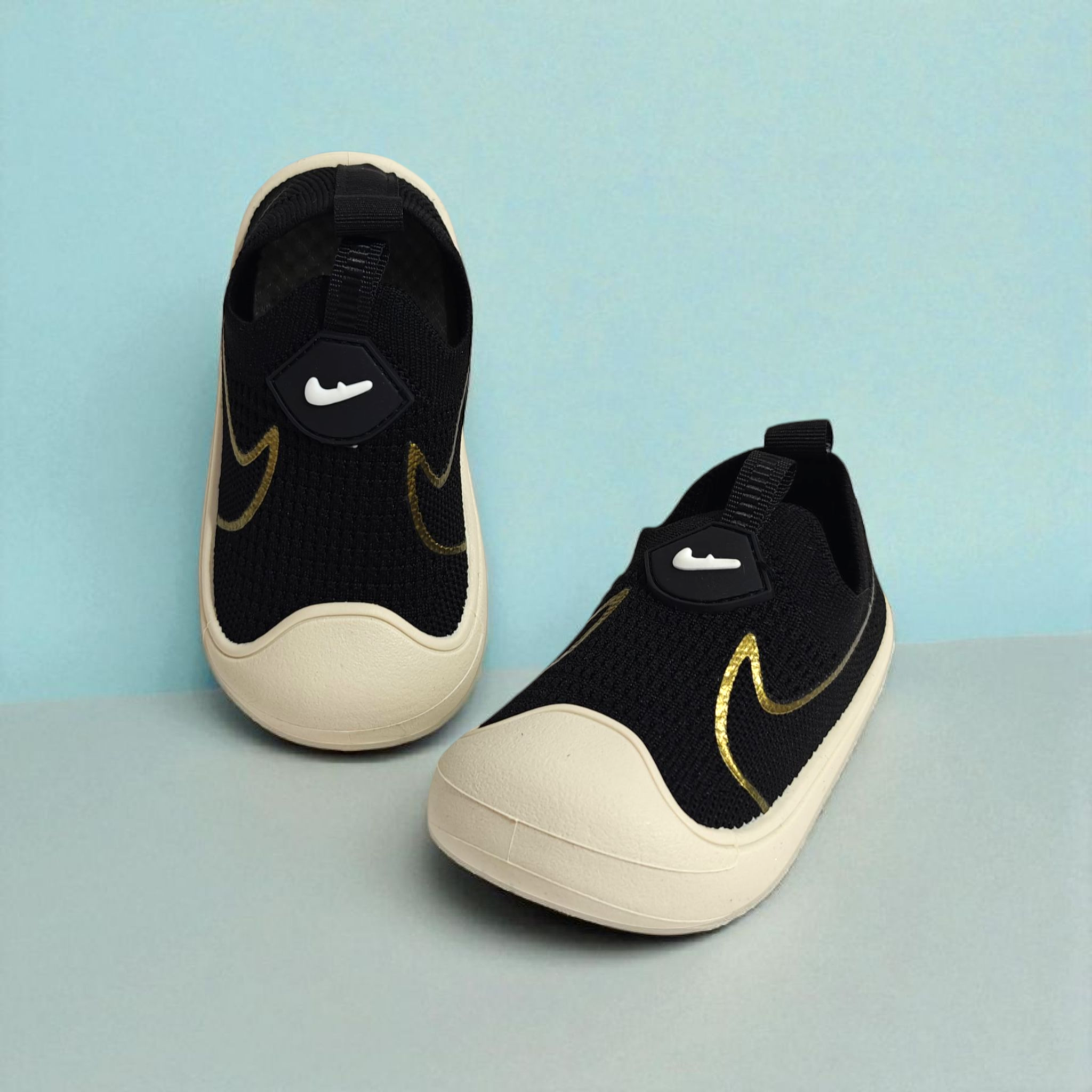 SOLID SLIP-ON SHOES - BLACK