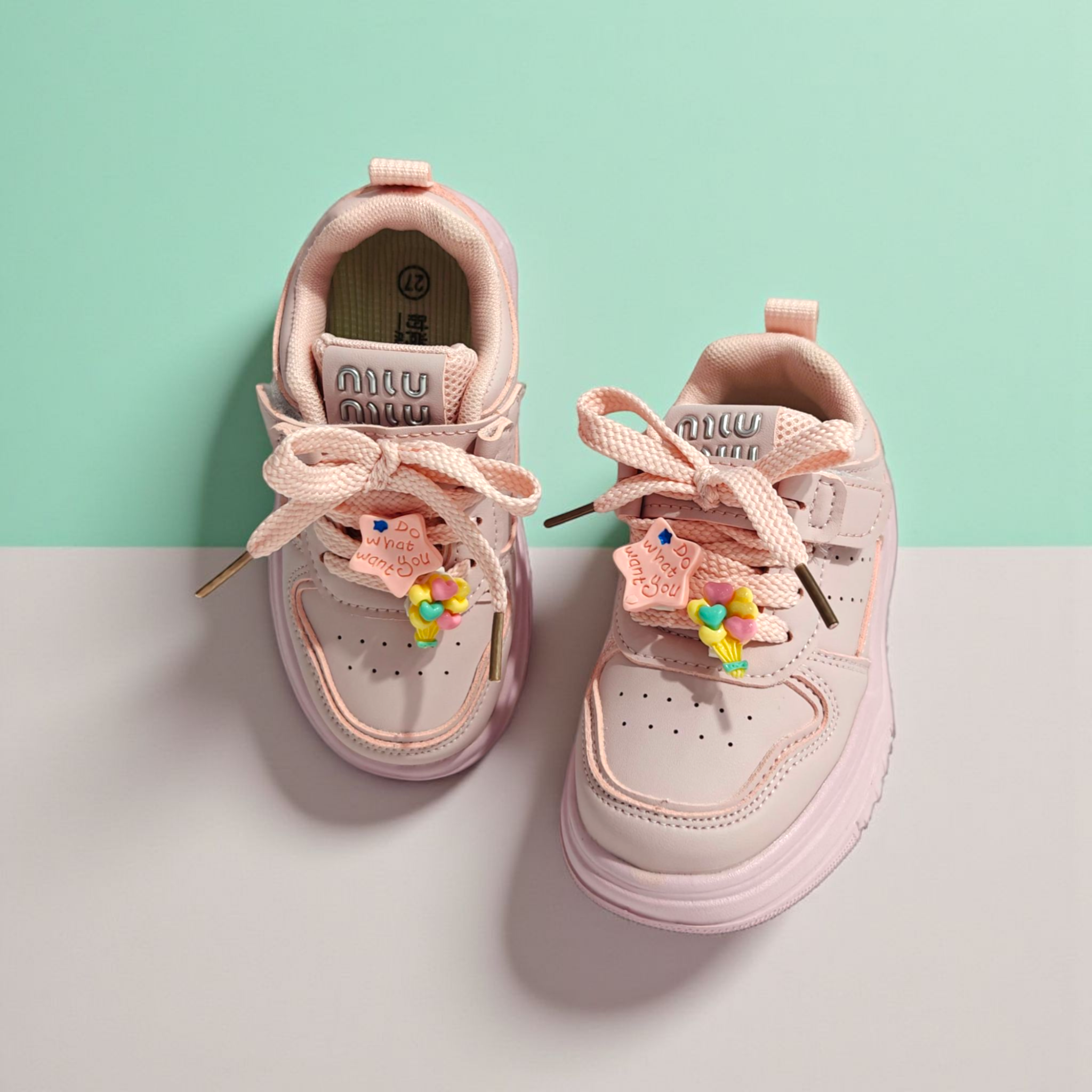 CHARM APPLIQUE VELCRO SNEAKERS - LIGHT PINK