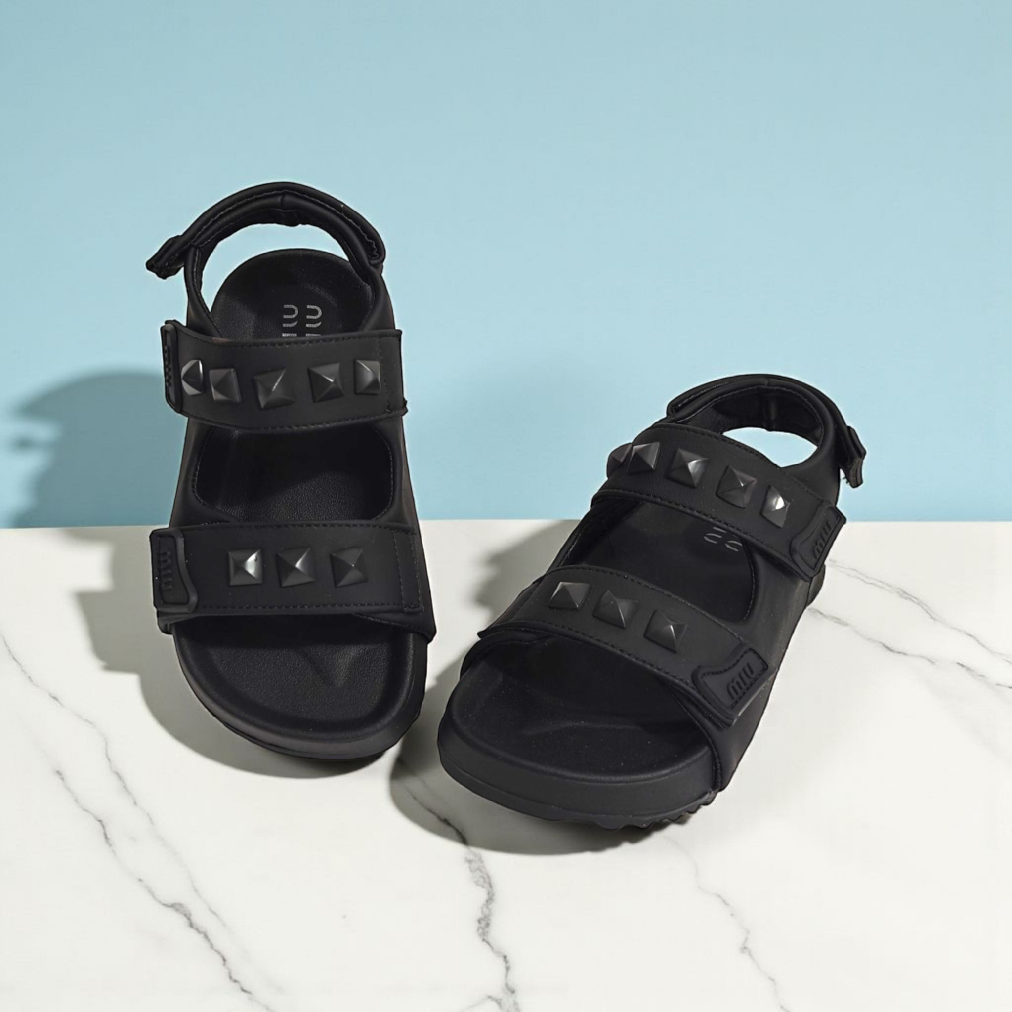 STUDDED SANDALS - BLACK
