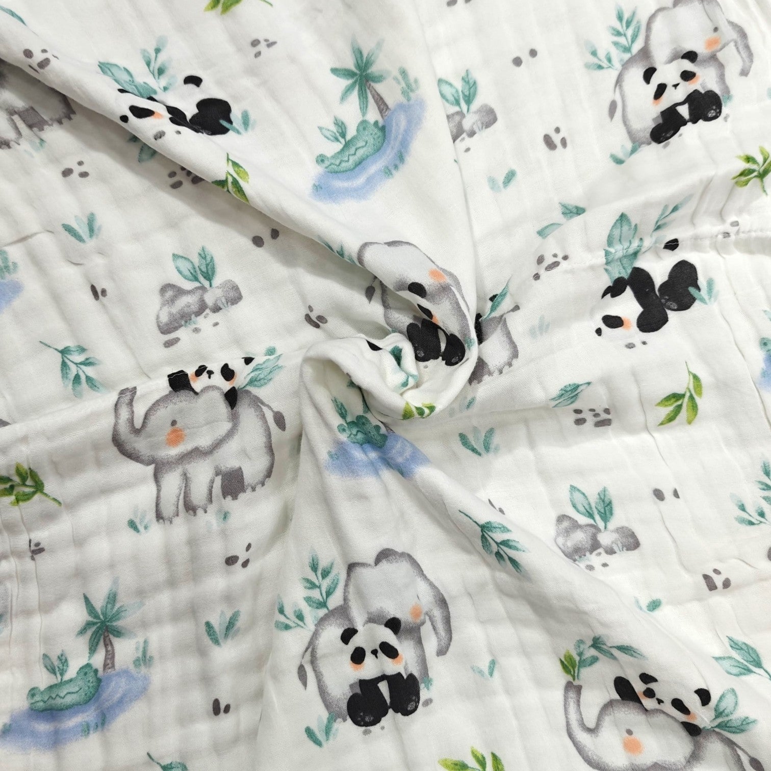 PANDA PRINT 6 LAYERS 100% MUSLIN TOWEL LARGE - WHITE